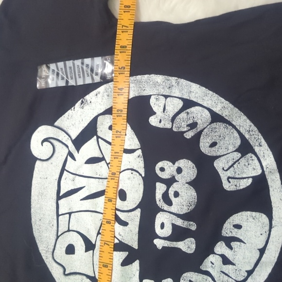 HOT TOPIC Pink Floyd 1968 World Tour Graphic Tee ~ NEW - Picture 6 of 7